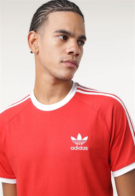 camiseta adidas vermelha 3 stripes